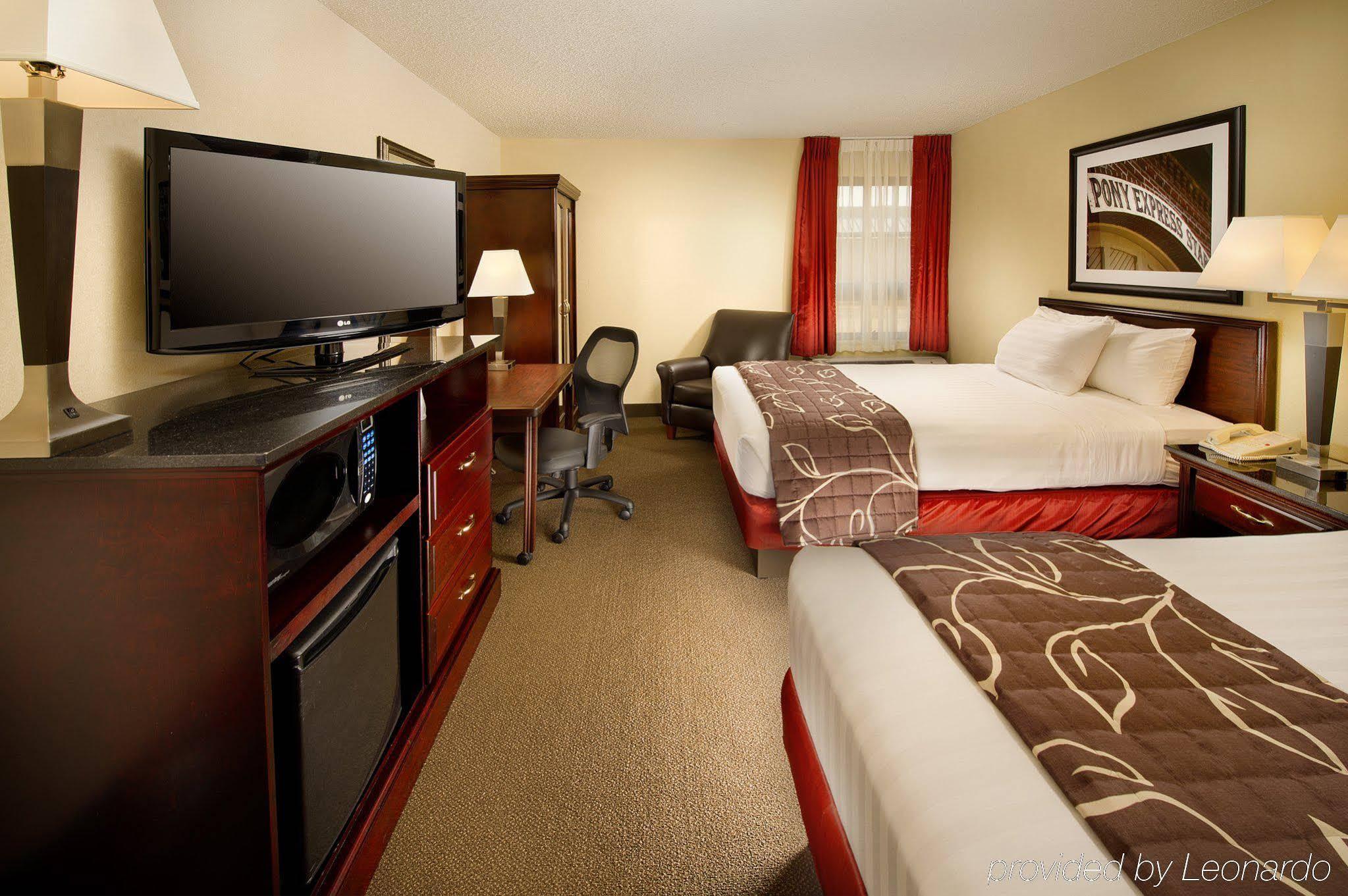Drury Inn & Suites St Joseph Сент-Джозеф Экстерьер фото
