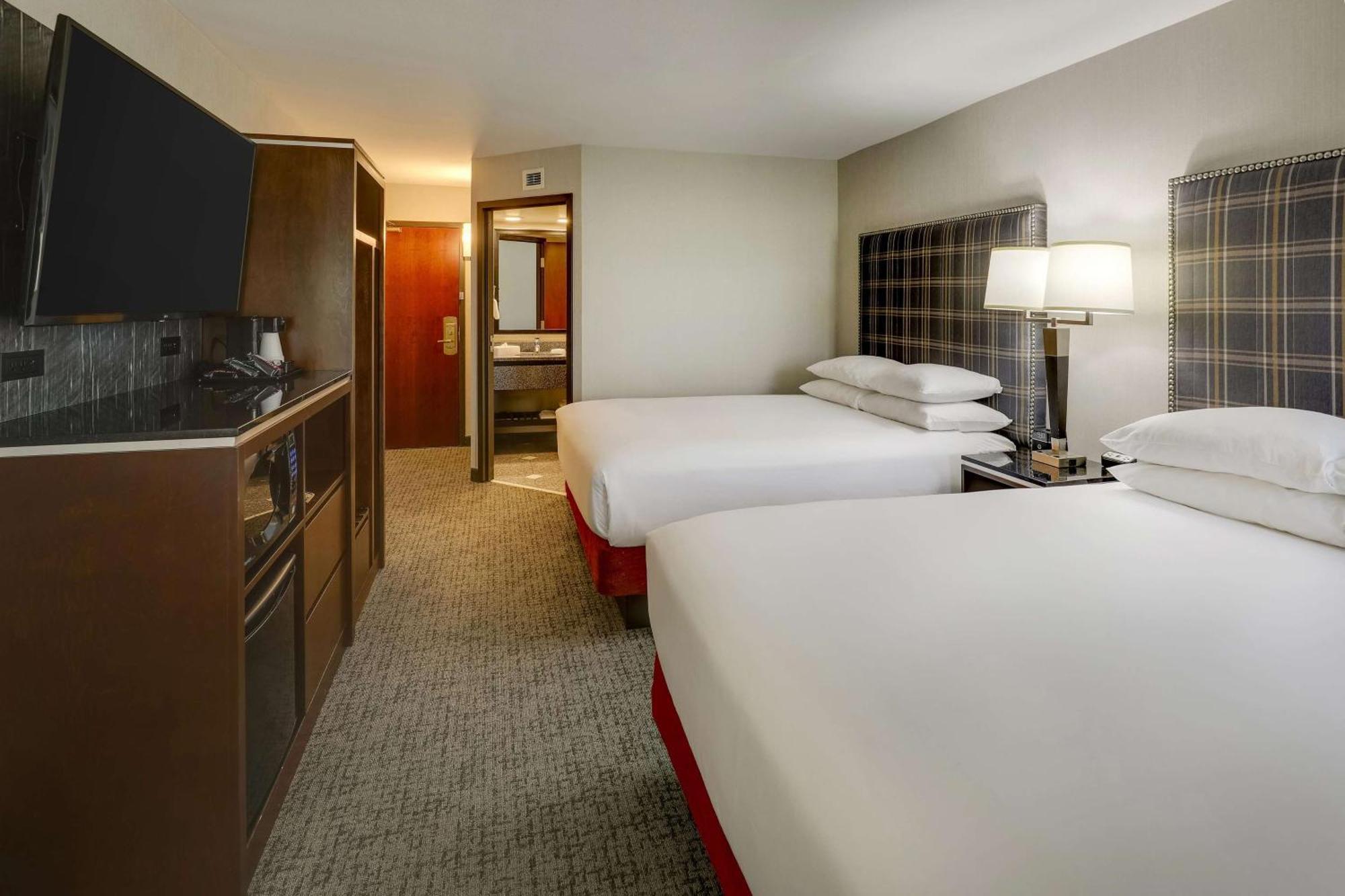 Drury Inn & Suites St Joseph Сент-Джозеф Экстерьер фото
