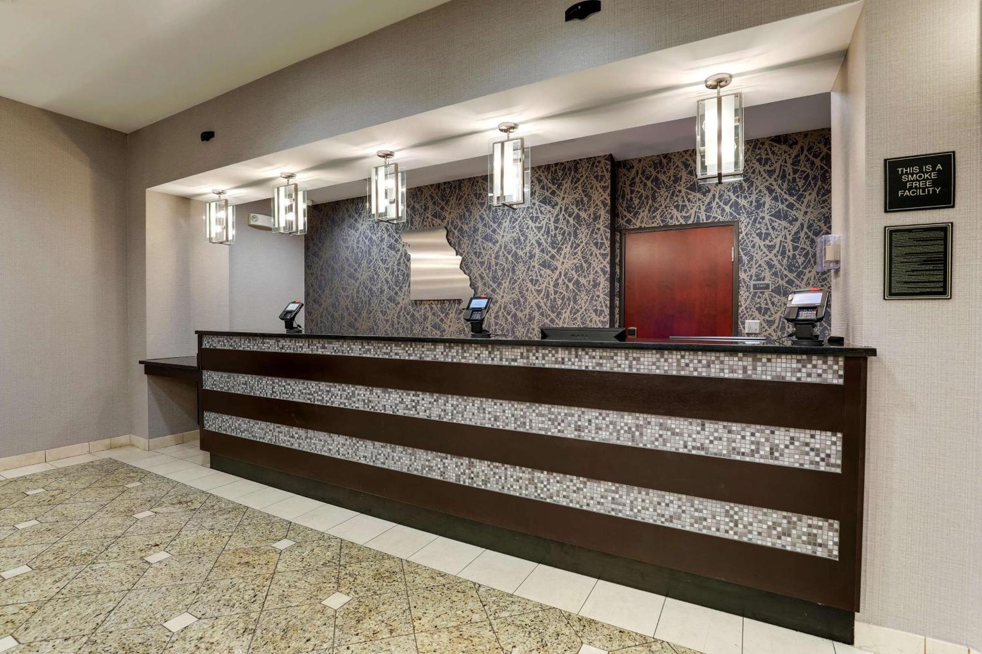 Drury Inn & Suites St Joseph Сент-Джозеф Экстерьер фото