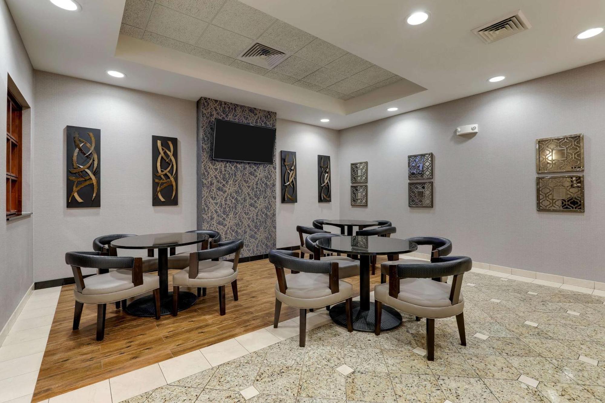 Drury Inn & Suites St Joseph Сент-Джозеф Экстерьер фото
