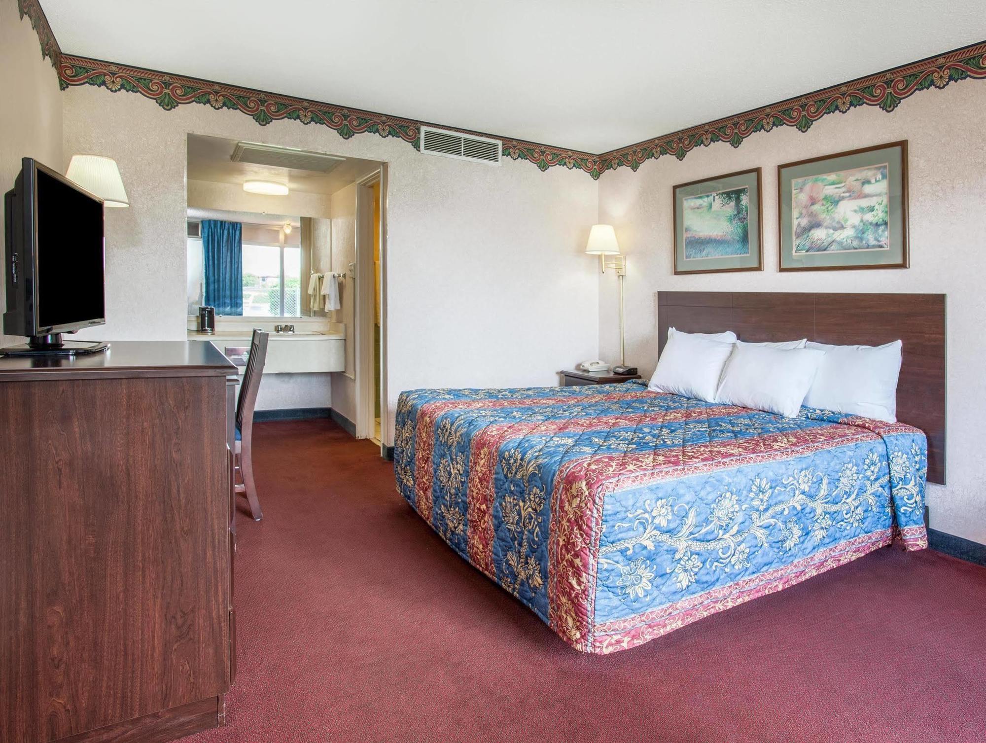 Drury Inn & Suites St Joseph Сент-Джозеф Экстерьер фото